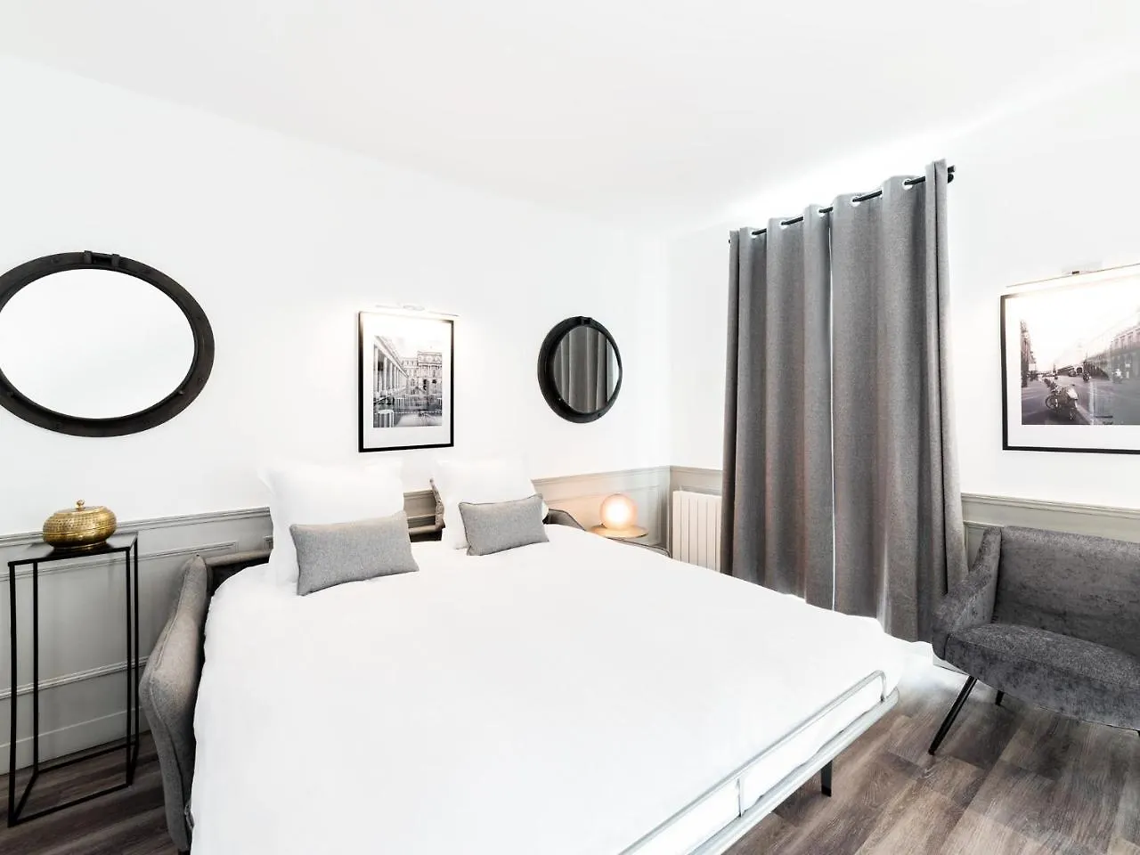 Livinparis - Luxury 3 & 4 Bedrooms Montmartre I Apartment *