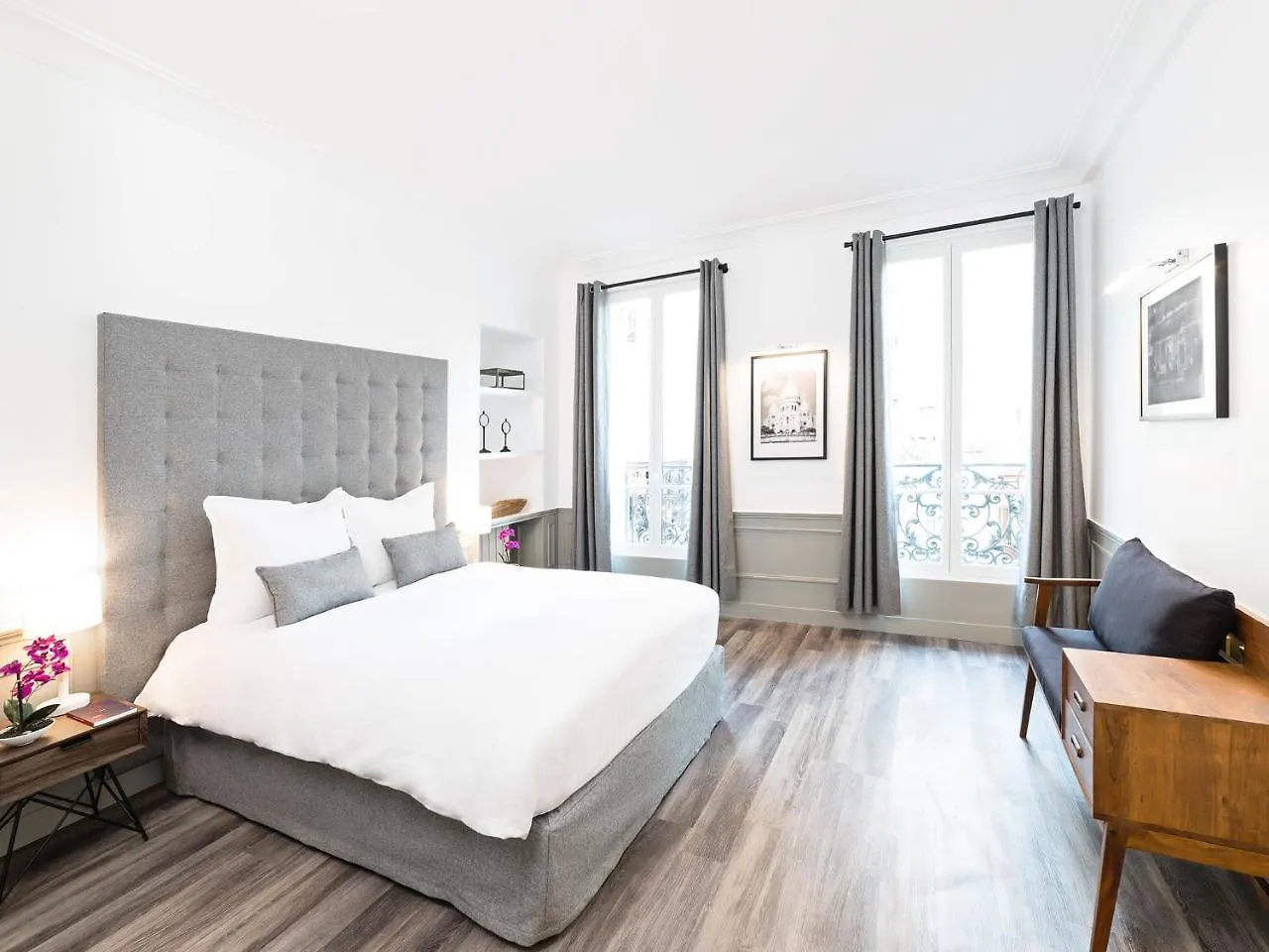 Livinparis - Luxury 3 & 4 Bedrooms Montmartre I Paris